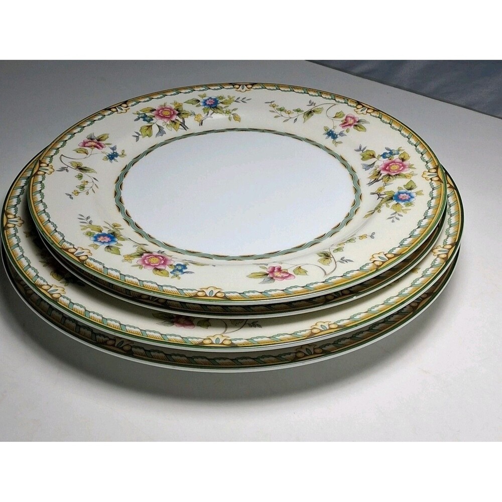(M) Noritake China Pecos 2 Dinner Plates 9.75" and 2 Salad Plates 8.75" Lot of 4